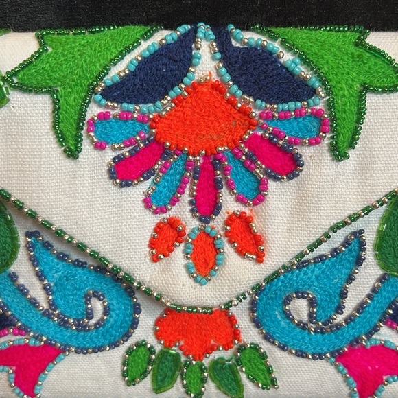 Embroidery and jeweled clutch/crossbody - Picture 5 of 7